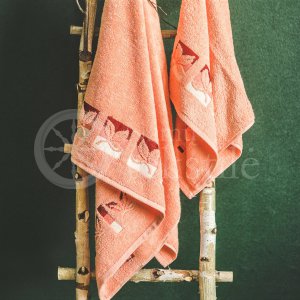 Cotton terry bath towel with leaves "PEACH"